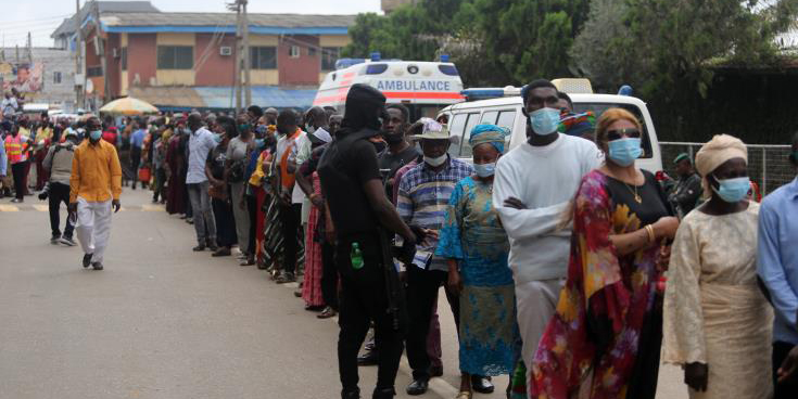 Επτά γυναίκες ποδοπατήθηκαν μέχρι θανάτου στη Νιγηρία ενώ ανέμεναν διανομή τροφίμων